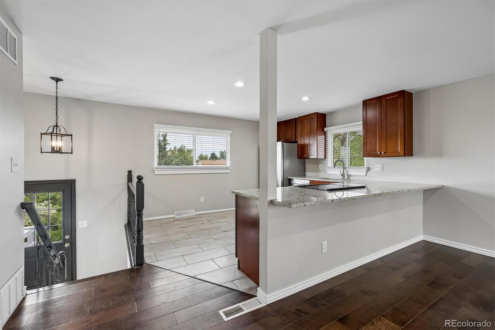5th image of 546 Leona Dr, Denver, CO 80221 | MLS# 5053945
