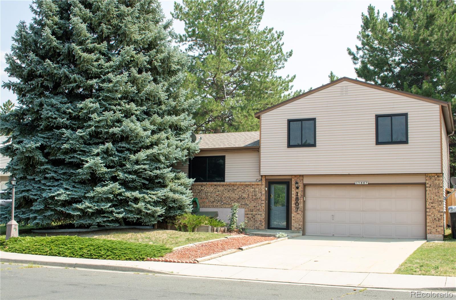 2nd image of 1807 24th Ave, Longmont, CO 80501 | MLS# 6487140