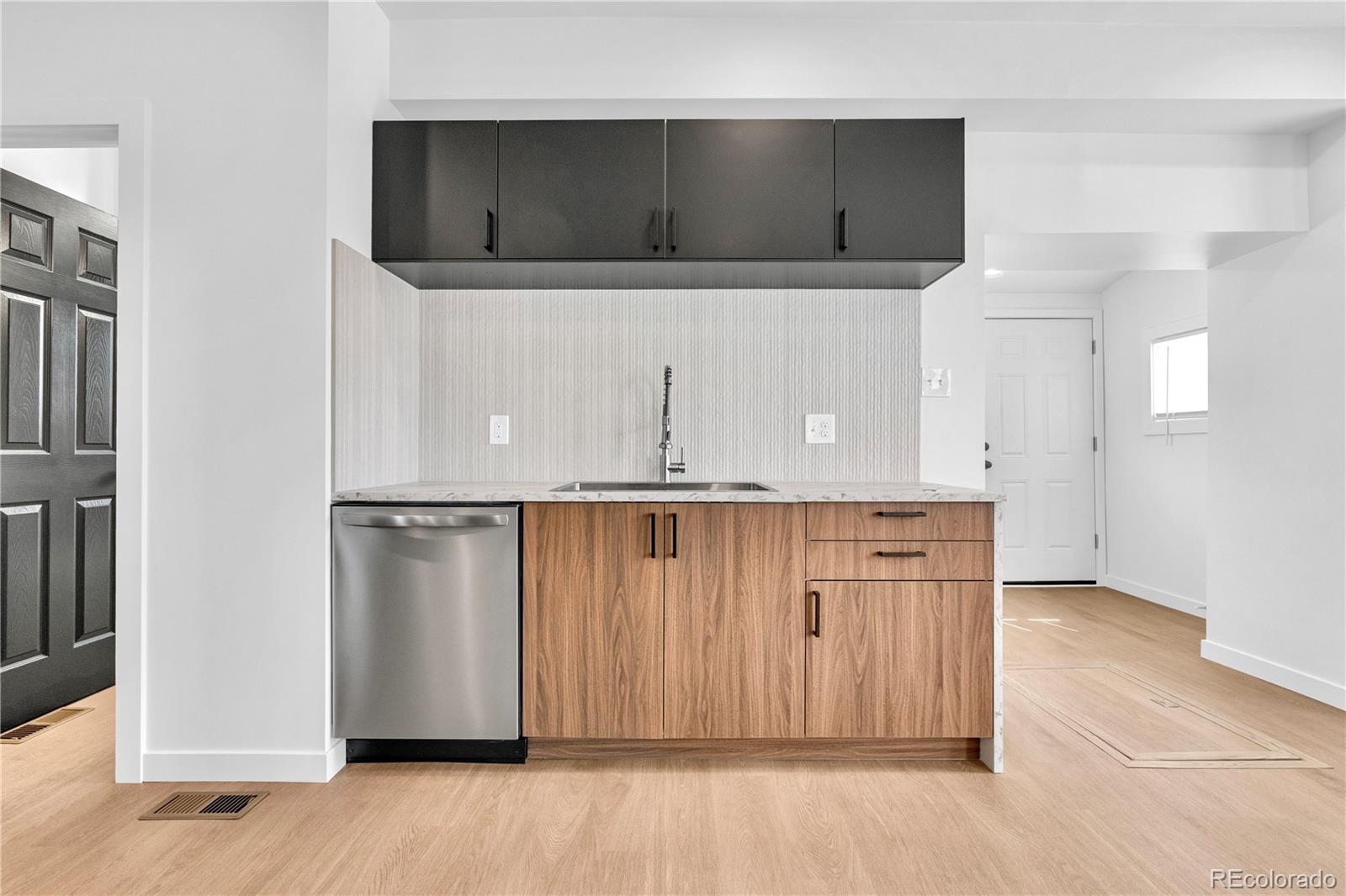4th image of 1930 E Martin Luther King Blvd, Denver, CO 80205 | MLS# 5458223