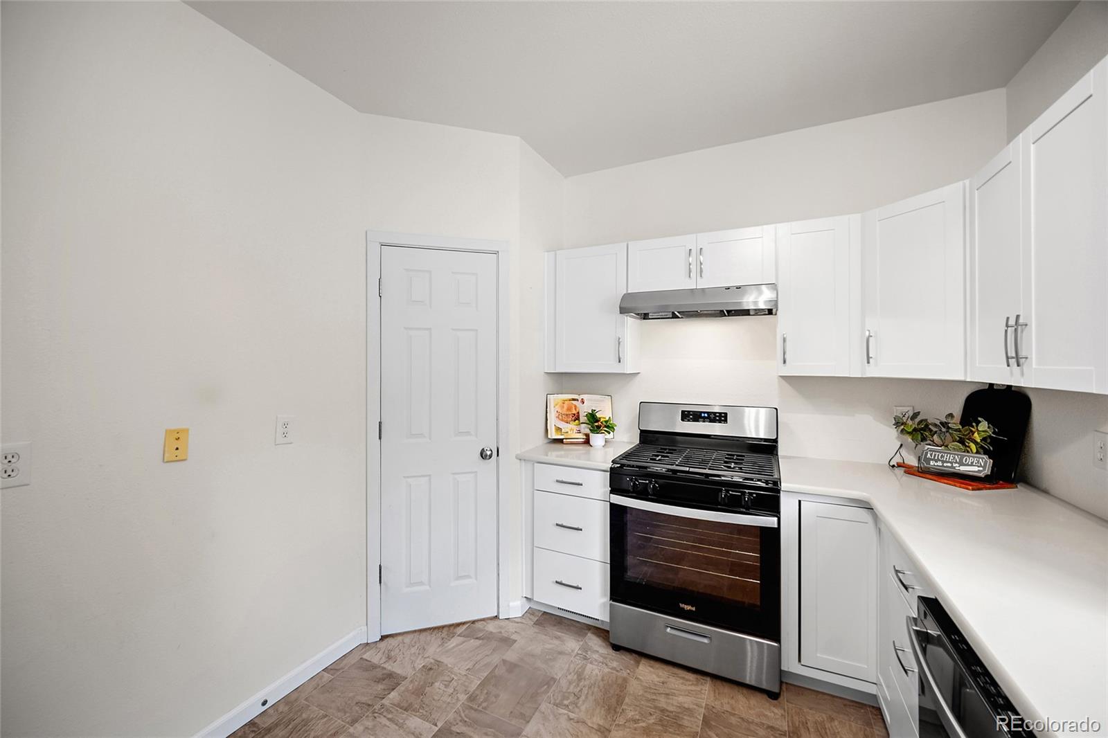 5th image of 1495 Madison Ridge Hts #A, Colorado Springs, CO 80904 | MLS# 2825797