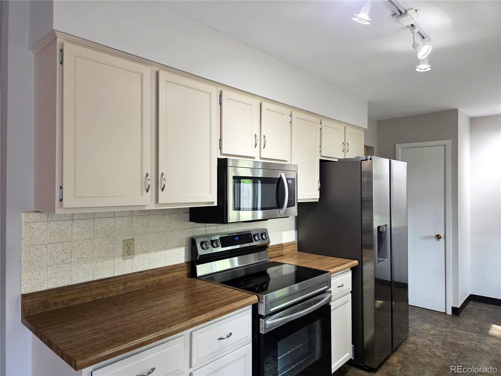 3rd image of 5915 Mercury Dr, Fort Collins, CO 80525 | MLS# 3265613