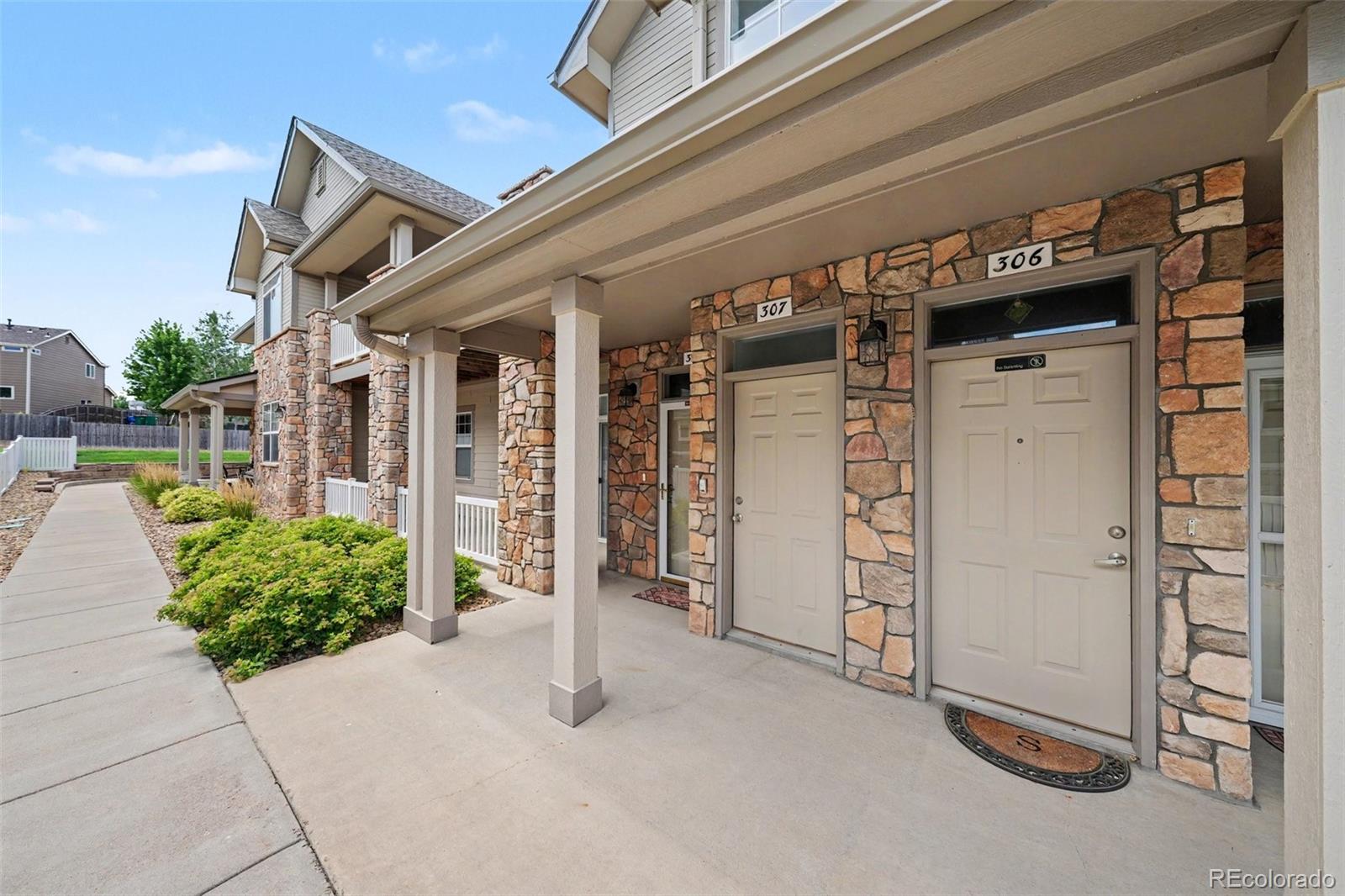 2nd image of 10818 Cimarron St #307, Longmont, CO 80504 | MLS# 7305735