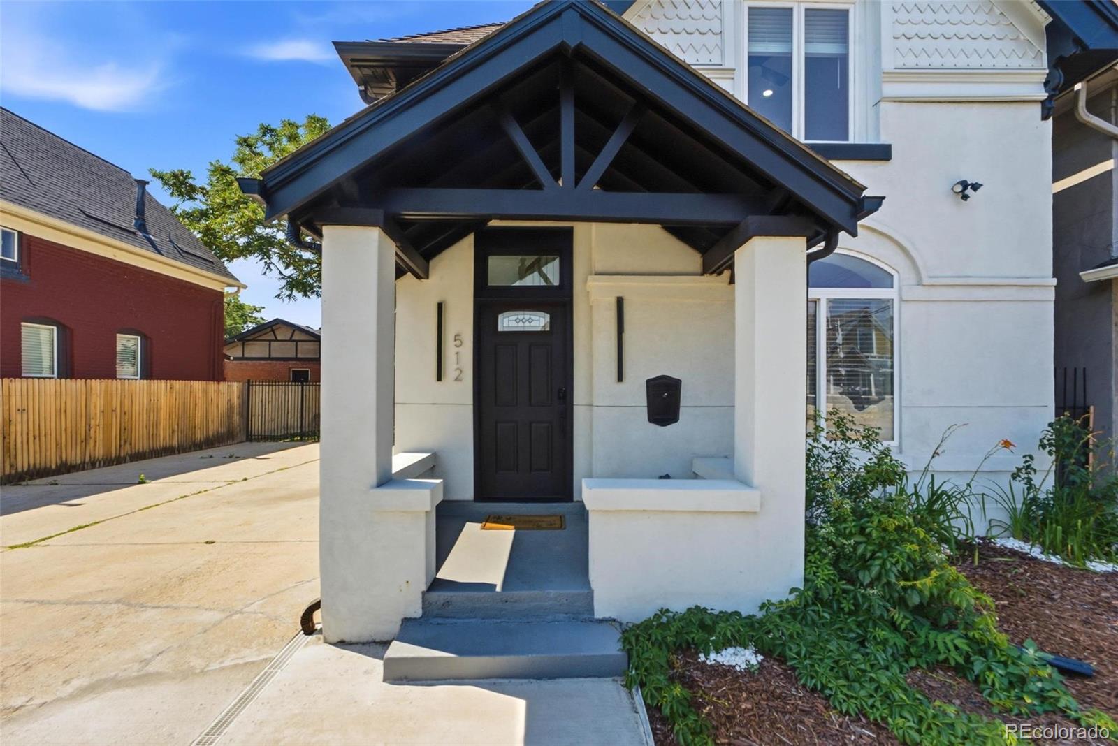 1st image of 512 W 8th Ave, Denver, CO 80204 | MLS# 4817401