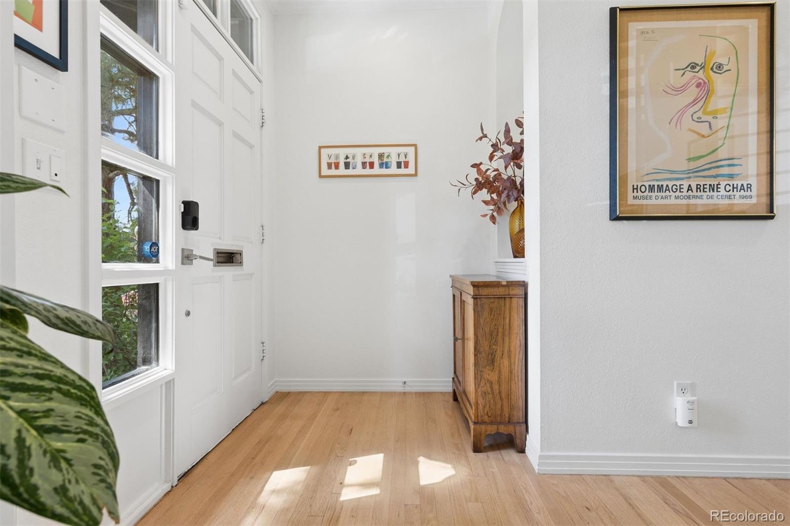 2nd image of 122 Jackson St, Denver, CO 80206 | MLS# 4093890