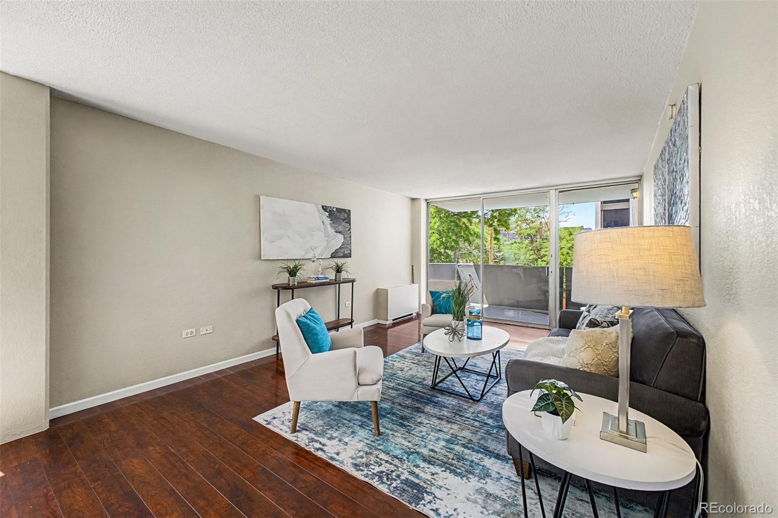 5th image of 909 N Logan St, Denver, CO 80203
