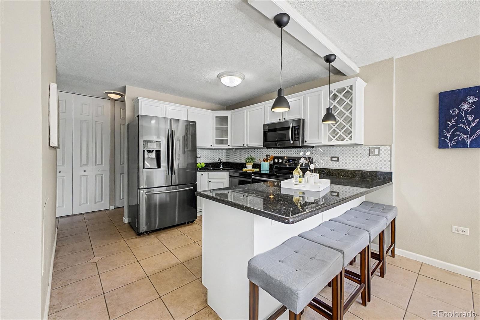 1st image of 909 N Logan St, Denver, CO 80203