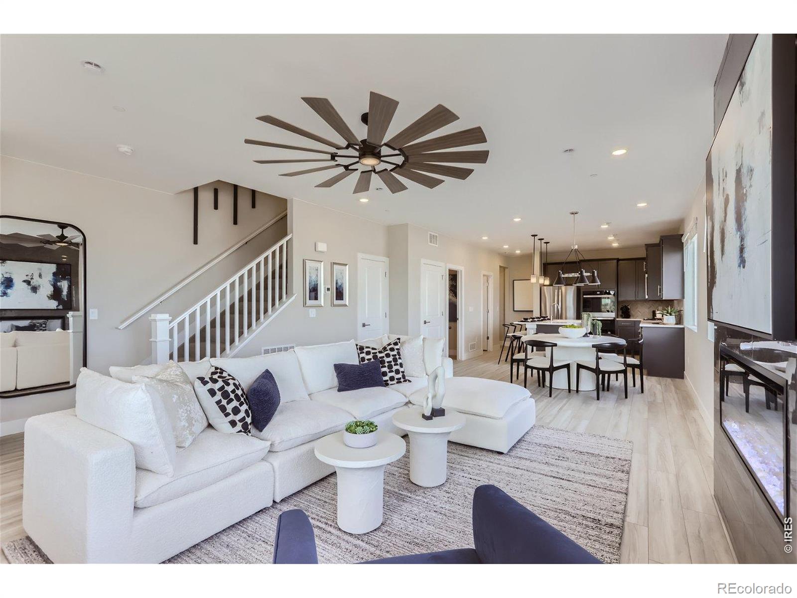 3rd image of 2840 Bear Springs Cir, Longmont, CO 80503 | MLS# IR1065517