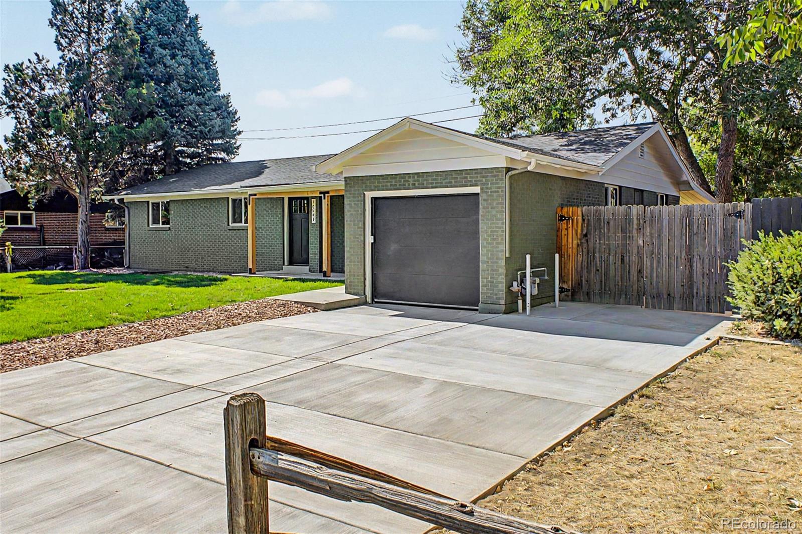 2nd image of 10600 W 60th Ave, Arvada, CO 80004 | MLS# 5643650