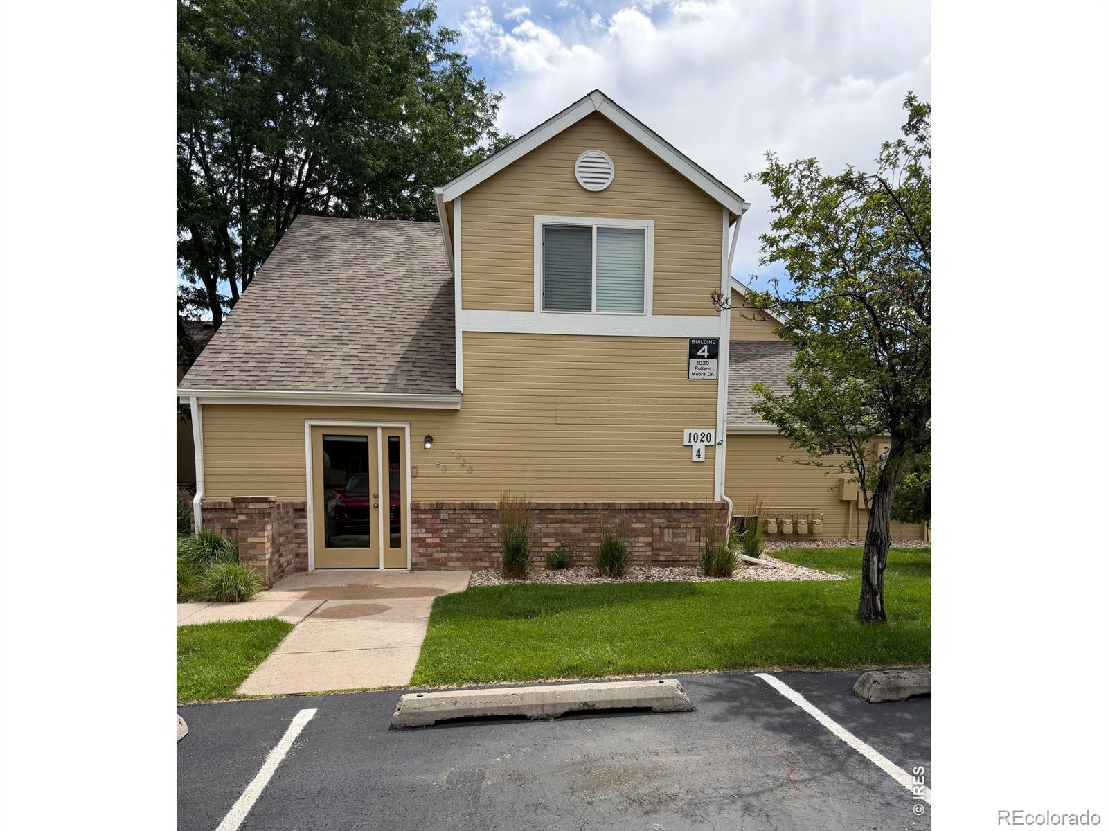 2nd image of 1020 Rolland Moore Dr #D, Fort Collins, CO 80526 | MLS# IR1065729