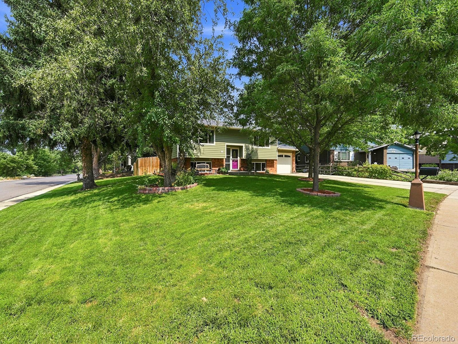2nd image of 1524 Chapman Ln, Longmont, CO 80501 | MLS# 4925078