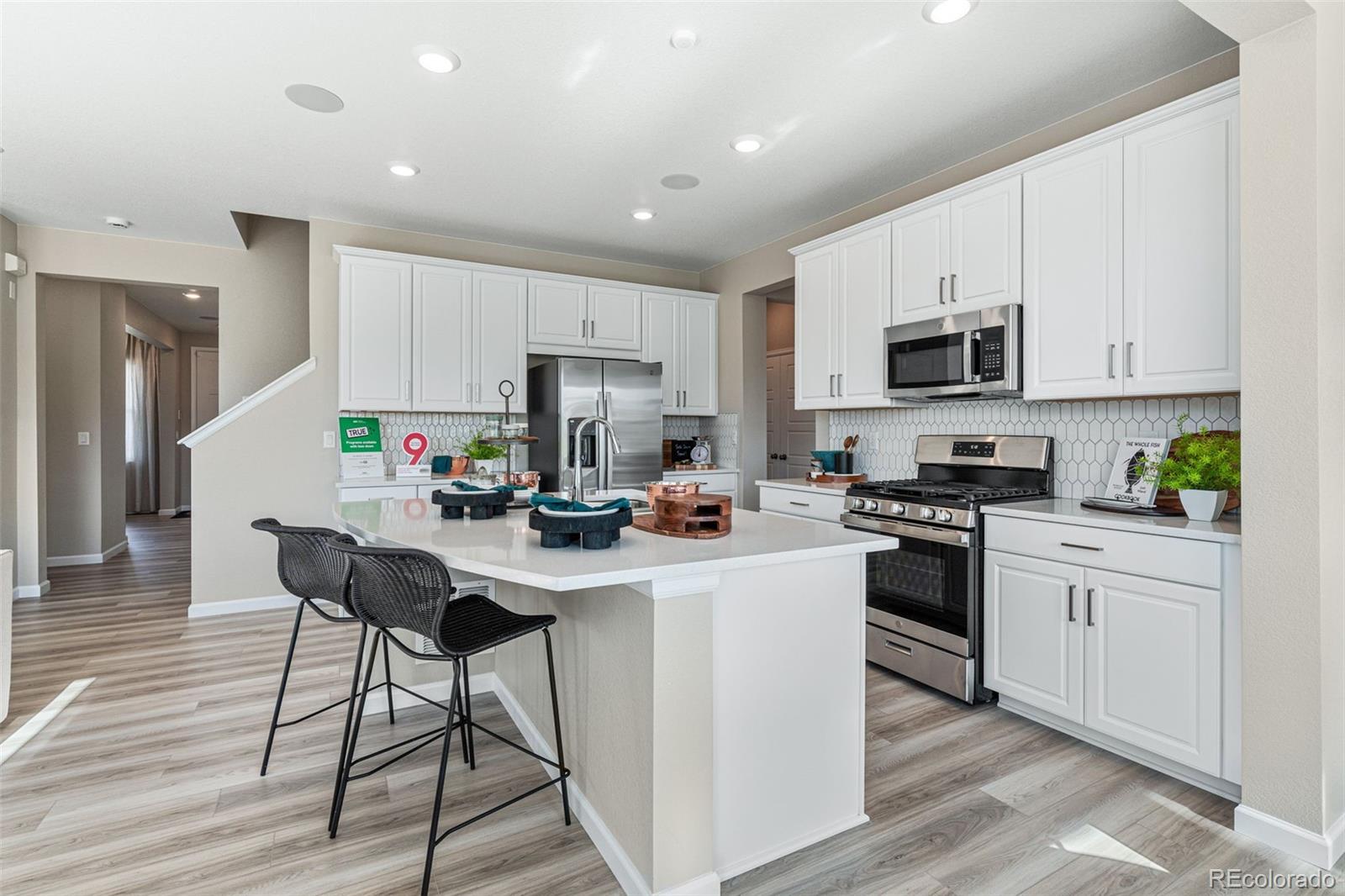 2nd image of 16958 W 92nd Dr, Arvada, CO 80007 | MLS# 9141214