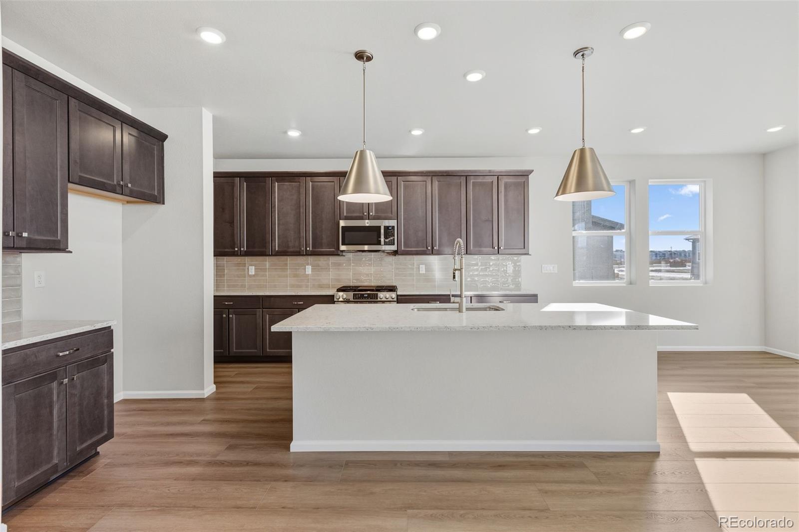 2nd image of 15277 Poplar St, Thornton, CO 80602 | MLS# 2193453