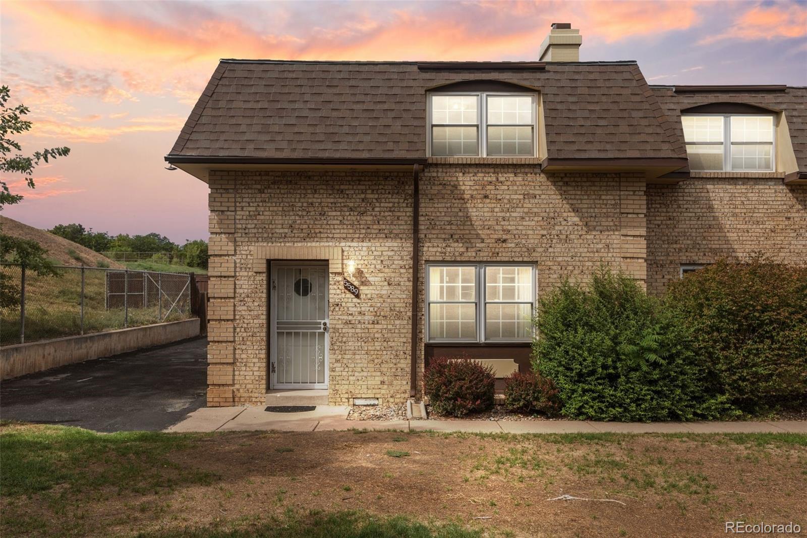 1st image of 5589 S Lowell Blvd, Littleton, CO 80123 | MLS# 4602403