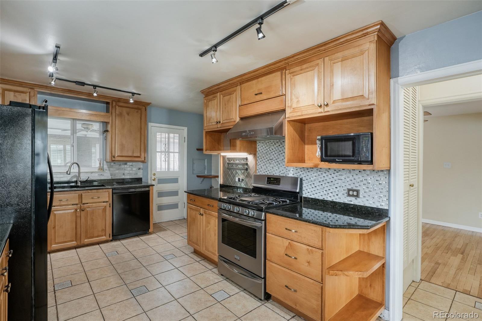 5th image of 181 S Holly St, Denver, CO 80246 | MLS# 2499373