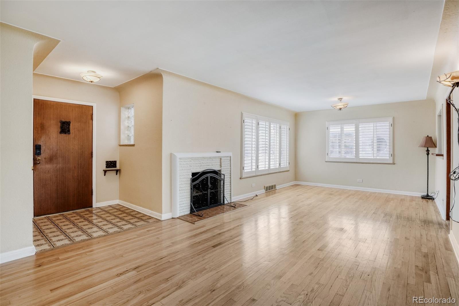 3rd image of 181 S Holly St, Denver, CO 80246 | MLS# 2499373