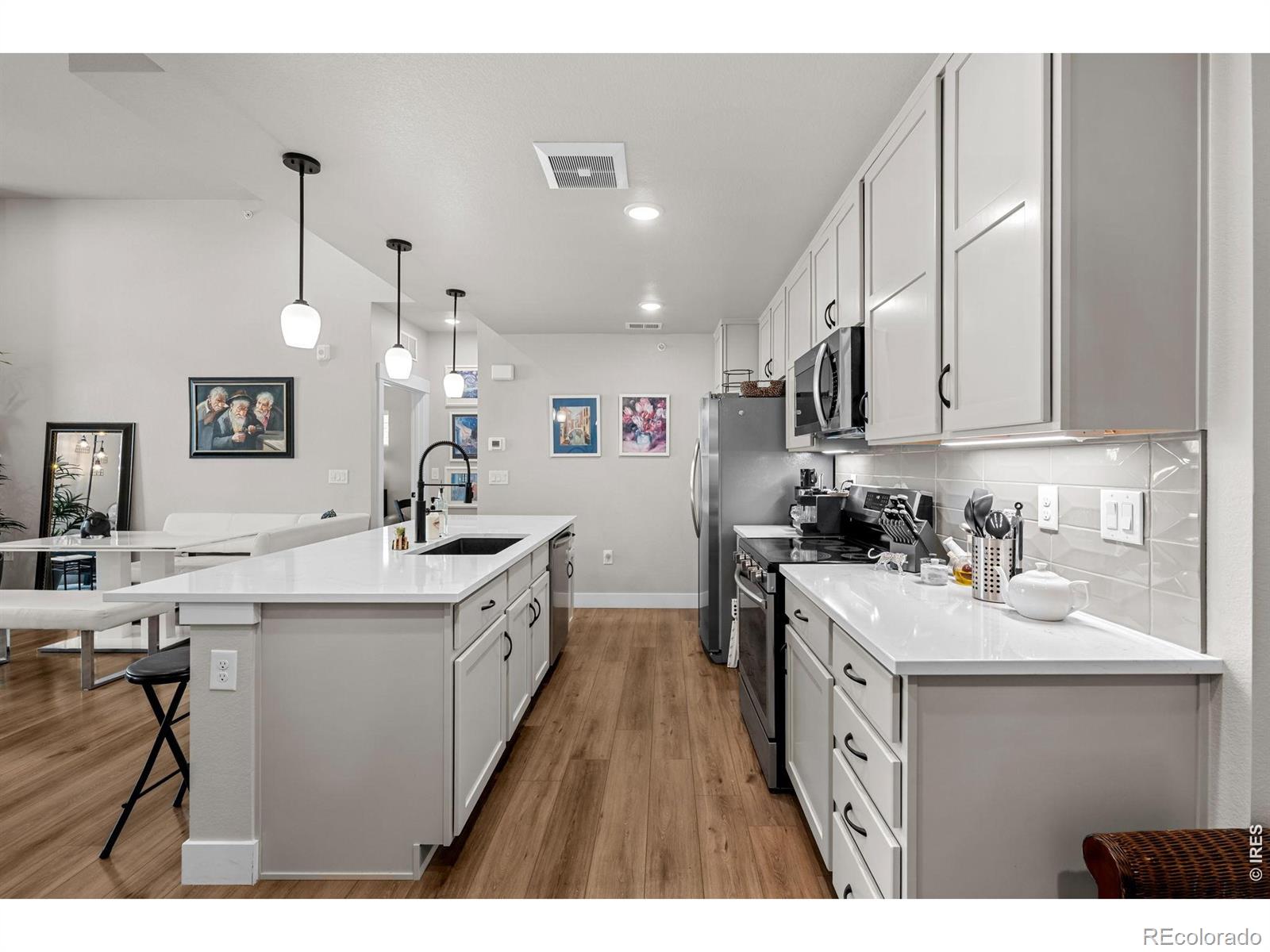 3rd image of 235 High Point Dr #207, Longmont, CO 80504 | MLS# IR1065871