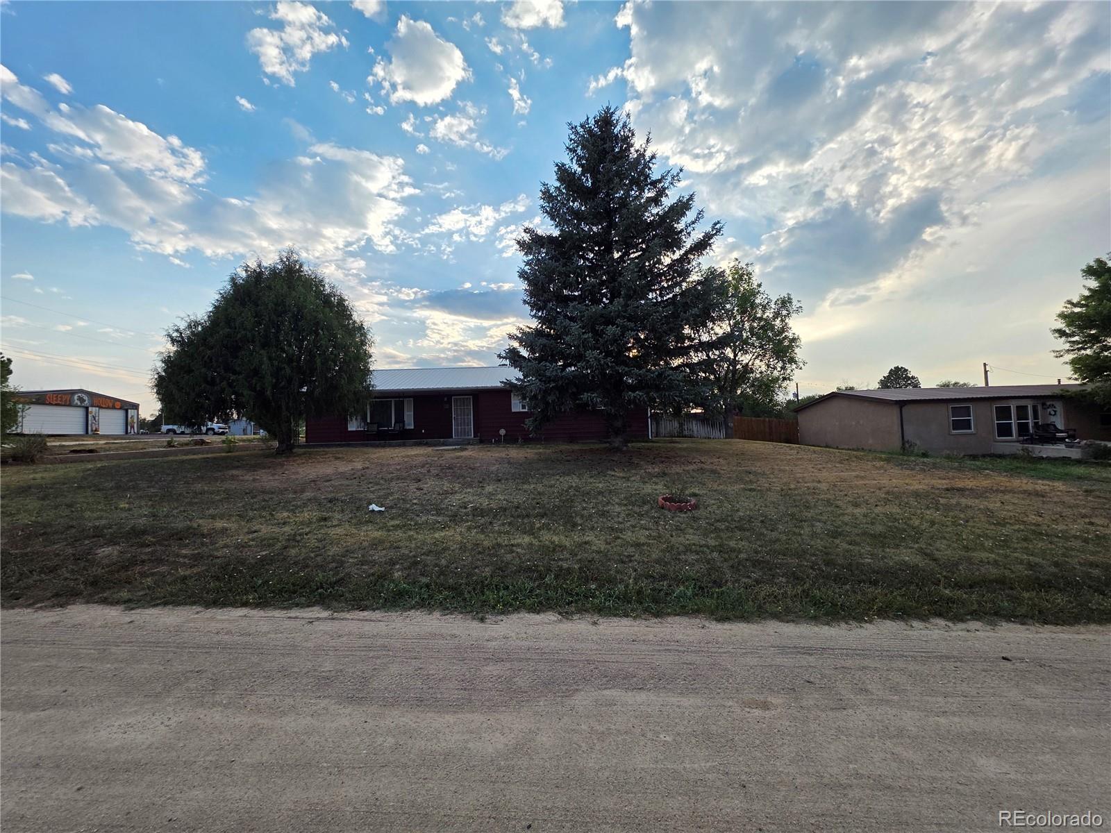 4th image of 519 Dakota Ave, Simla, CO 80835 | MLS# 4875411