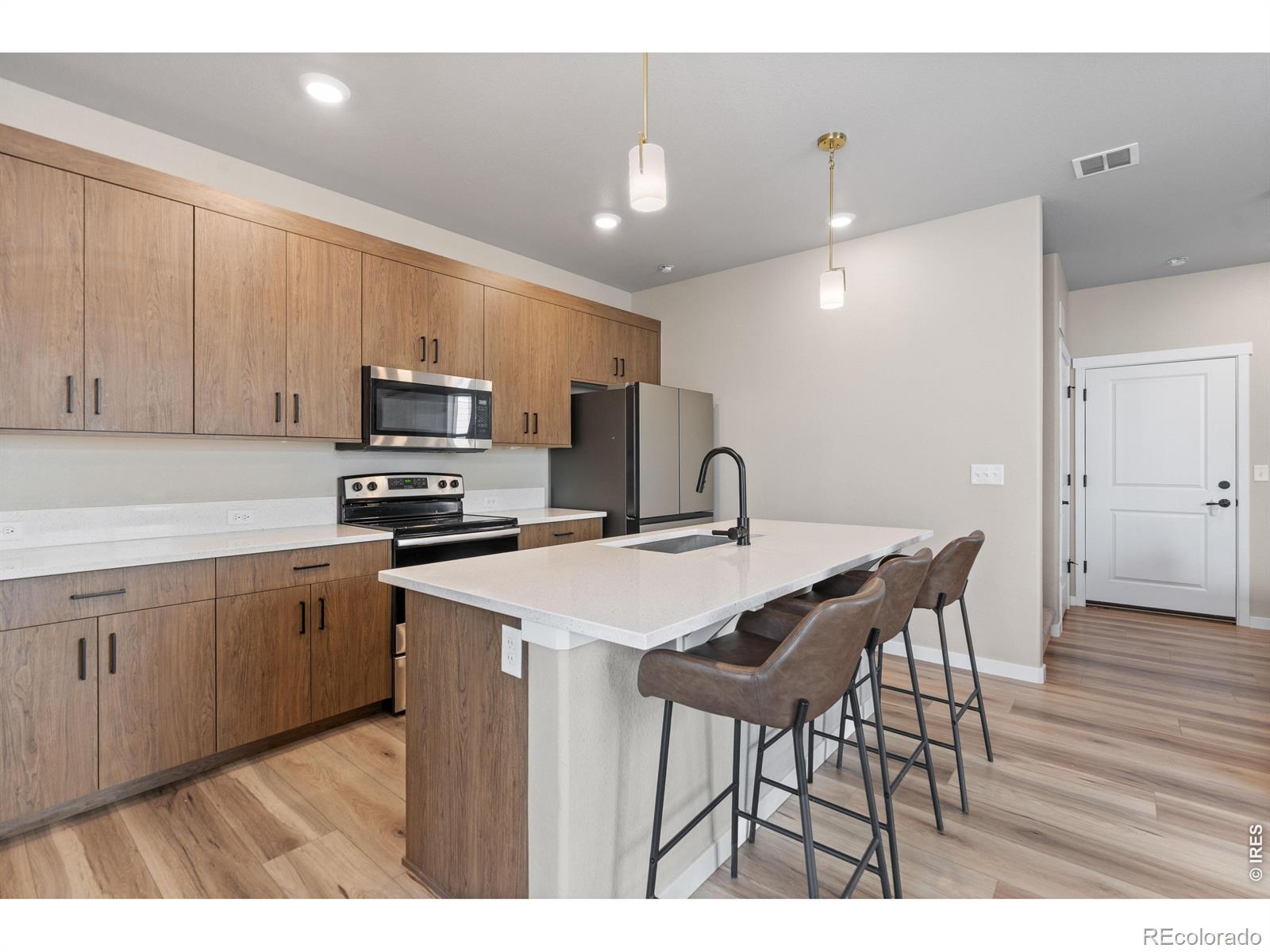 3rd image of 1044 Buck Valley Dr, Berthoud, CO 80513 | MLS# IR1066253