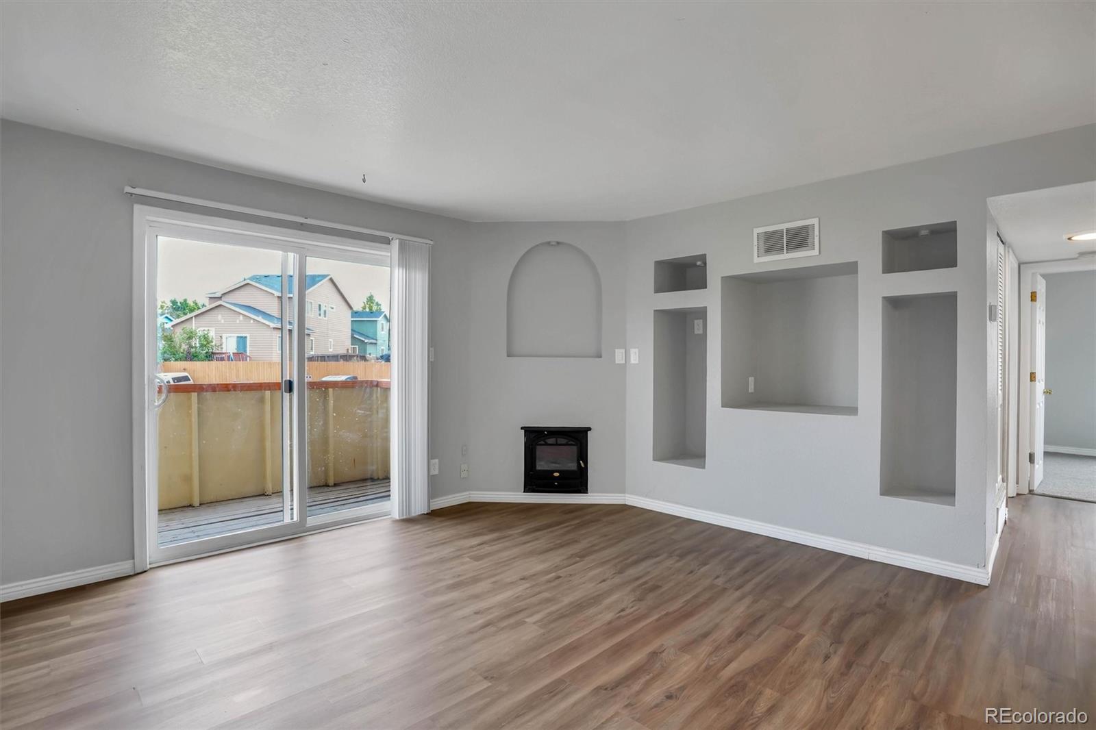 2nd image of 10211 Ura Ln #4-201, Thornton, CO 80260 | MLS# 4273175