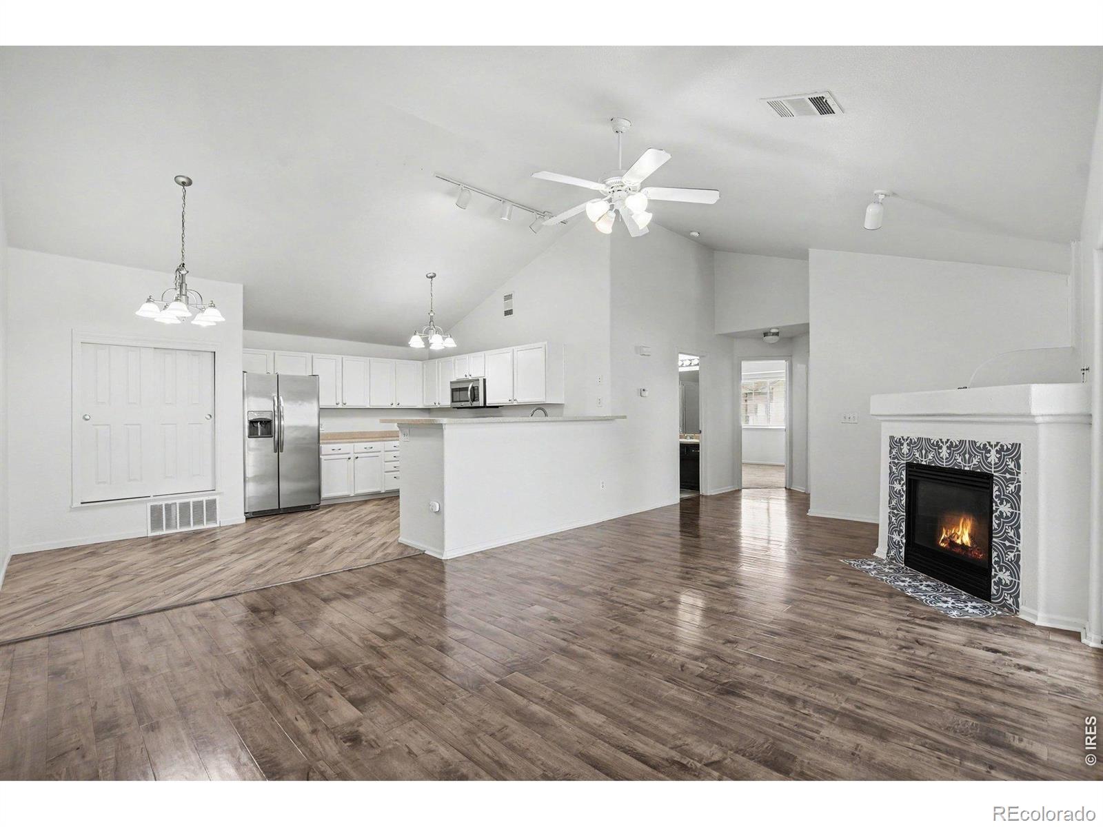 4th image of 3261 E 103rd Pl, Thornton, CO 80229
