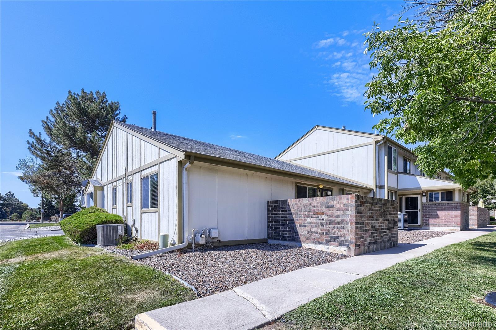 2nd image of 1800 W 102nd Ave, Thornton, CO 80260 | MLS# 5075290