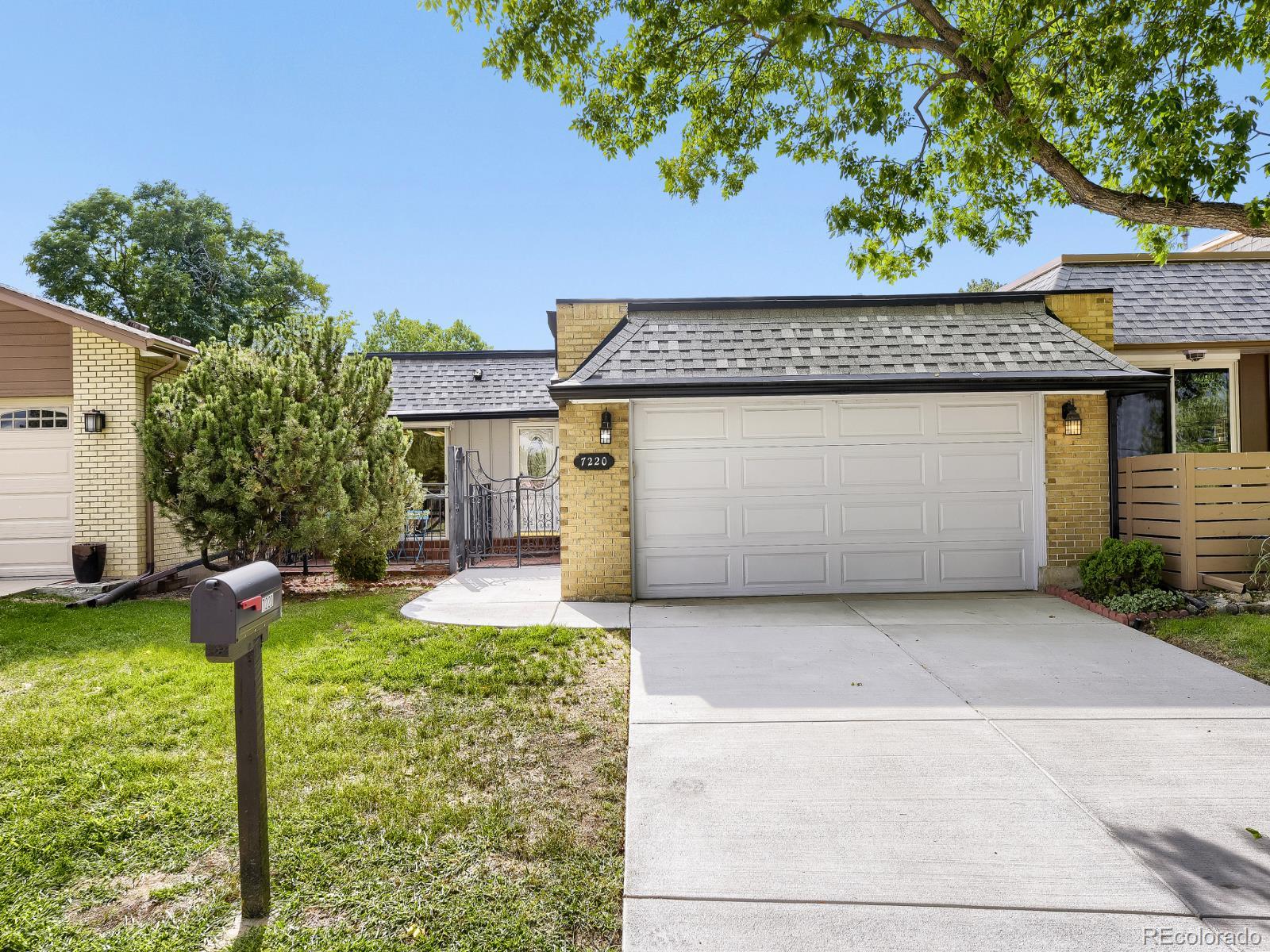 2nd image of 7220 W Maple Dr, Lakewood, CO 80226 | MLS# 5295620