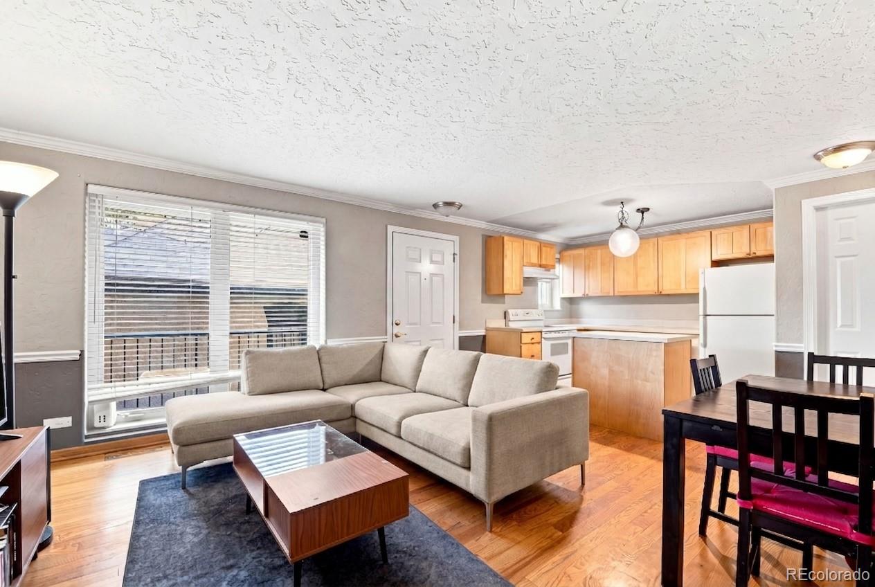 2nd image of 1243 Vine St #6, Denver, CO 80206 | MLS# 6301859