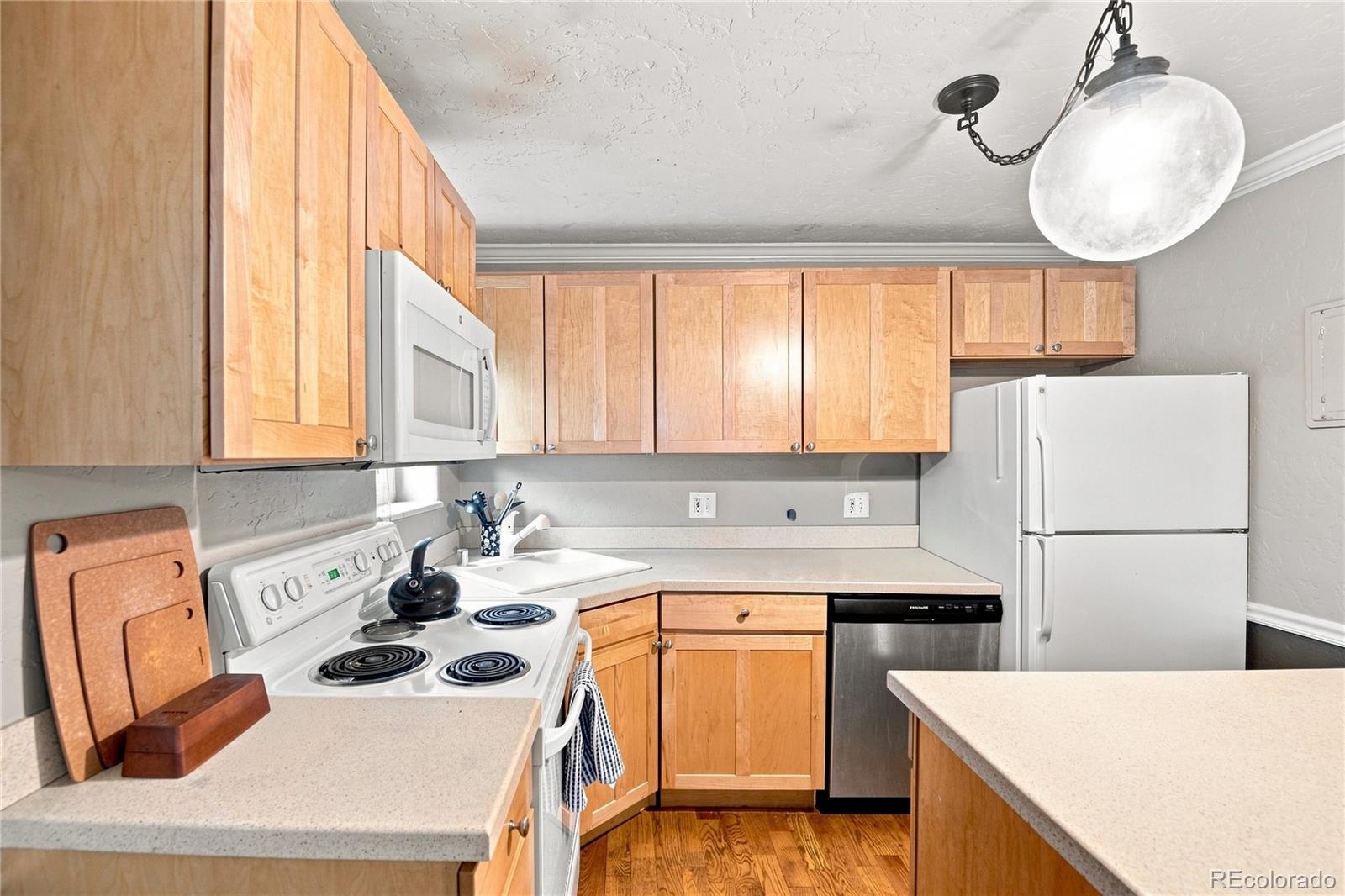 image of 1243 Vine St #6, Denver, CO 80206 | MLS# 6301859