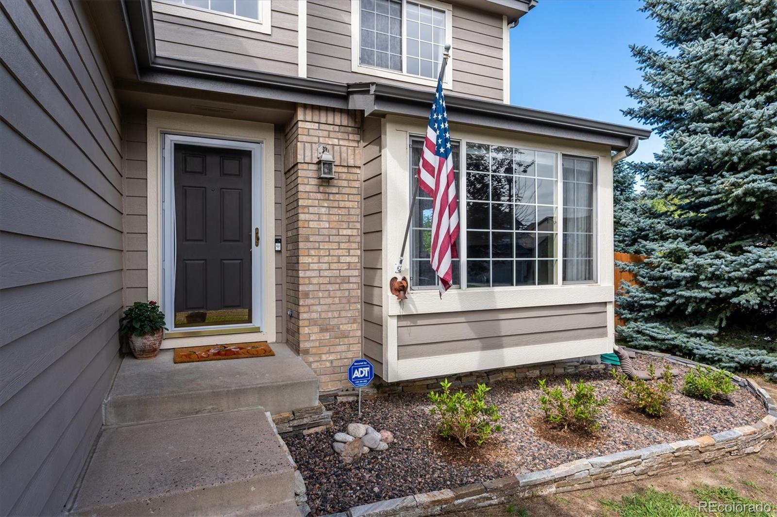 Photo 2 of Single family home for sale at 6063 S Tempe Way, Centennial, CO 80015 | MLS# 9261274 | Listing updated on 2026-09-02