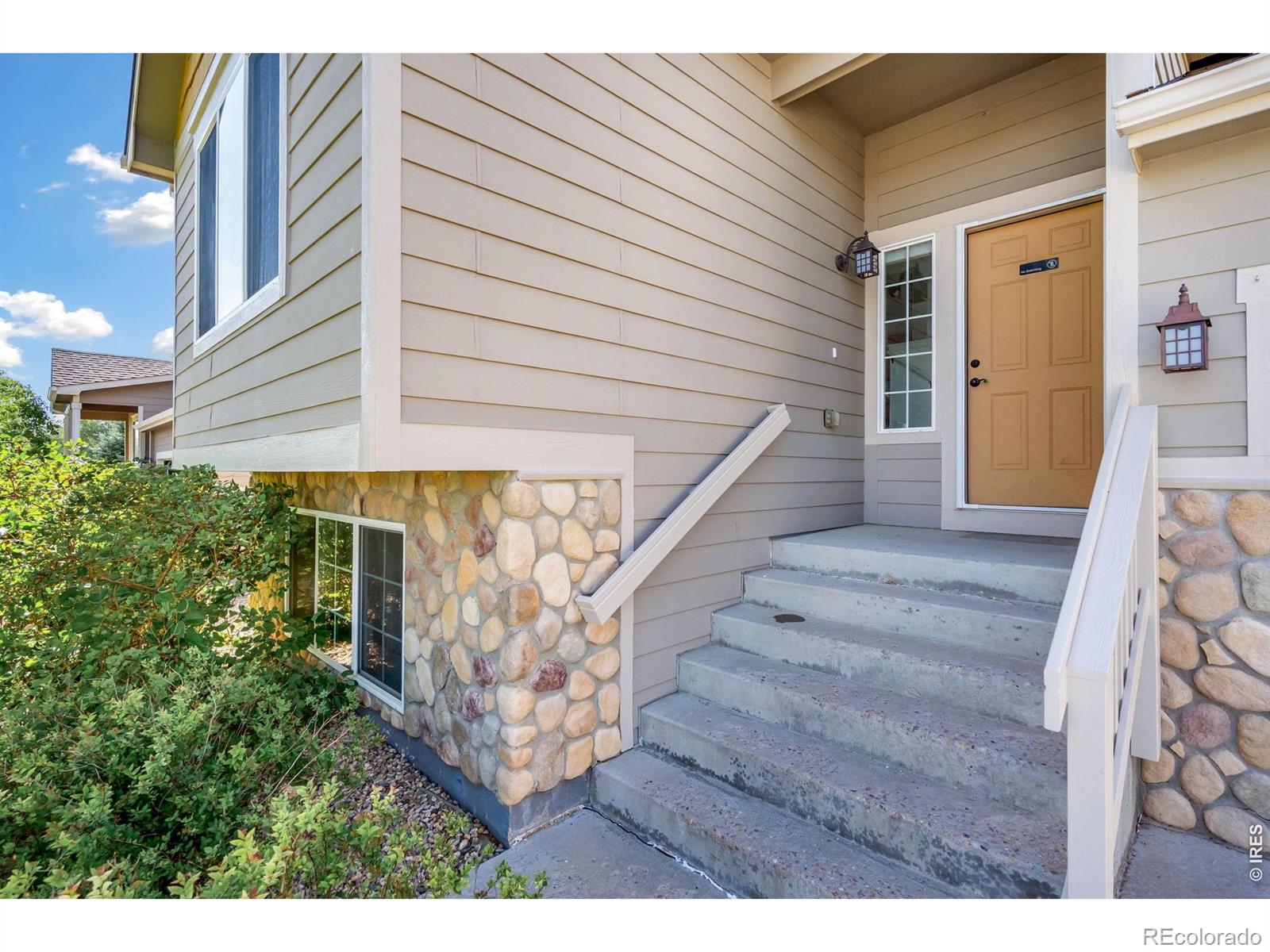 2nd image of 627 Stoney Brook Rd, Fort Collins, CO 80525 | MLS# IR1066905