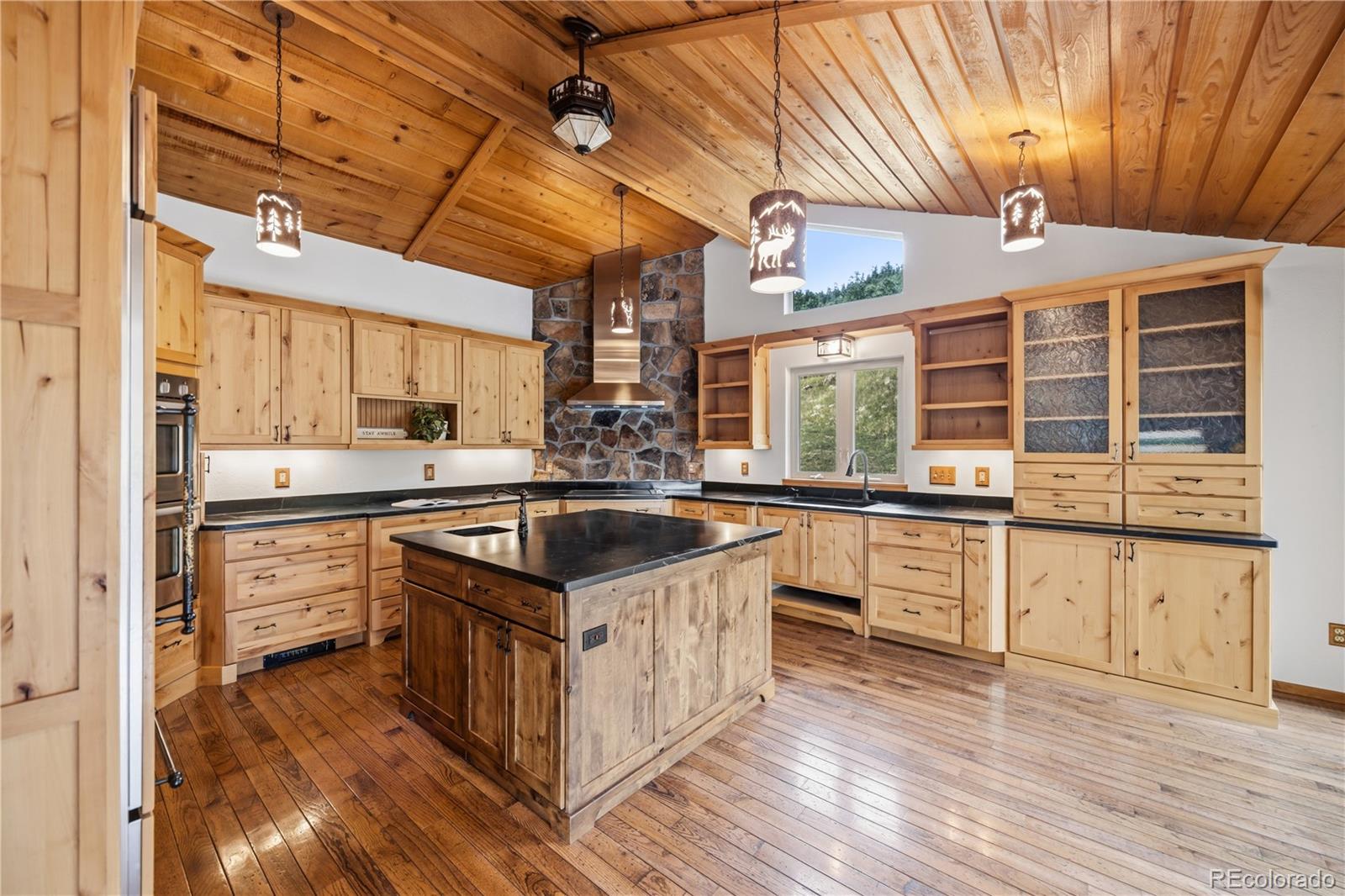 5th image of 6282 Starlight Dr, Morrison, CO 80465 | MLS# 5492437