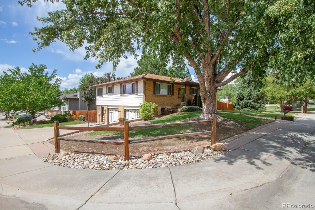 2nd image of 6545 Dover St, Arvada, CO 80004 | MLS# 5952774