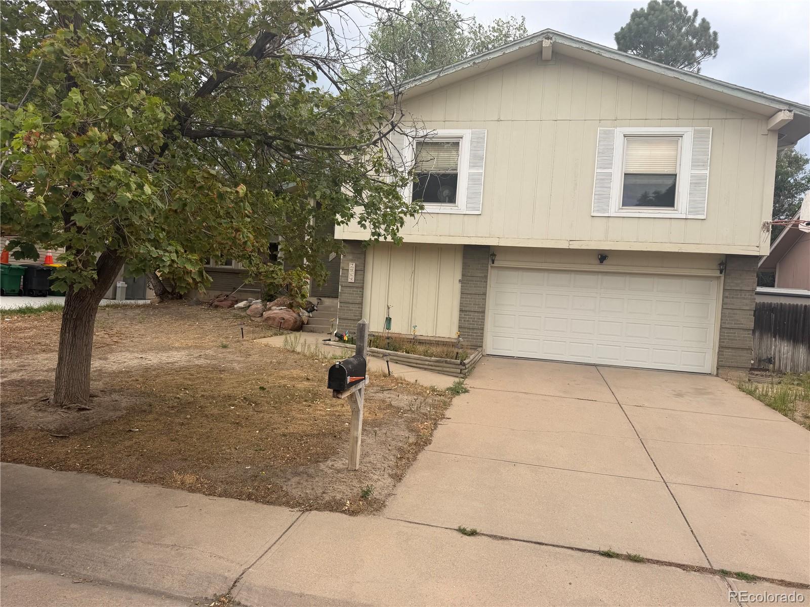2nd image of 2069 S Macon Wy, Aurora, CO 80014 | MLS# 7393028