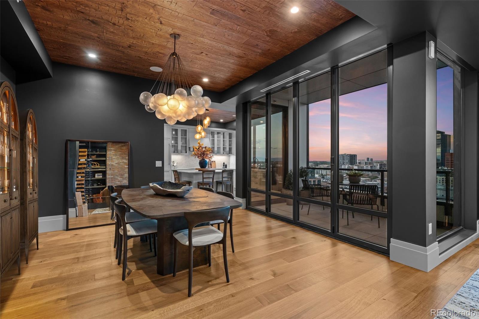 3rd image of 1750 Wewatta St #1934, Denver, CO 80202 | MLS# 5946888