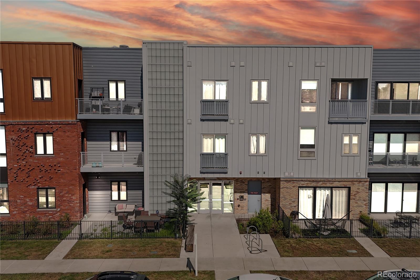 image of 2525 Arapahoe St #RD305, Denver, CO 80205 | MLS# 2155681