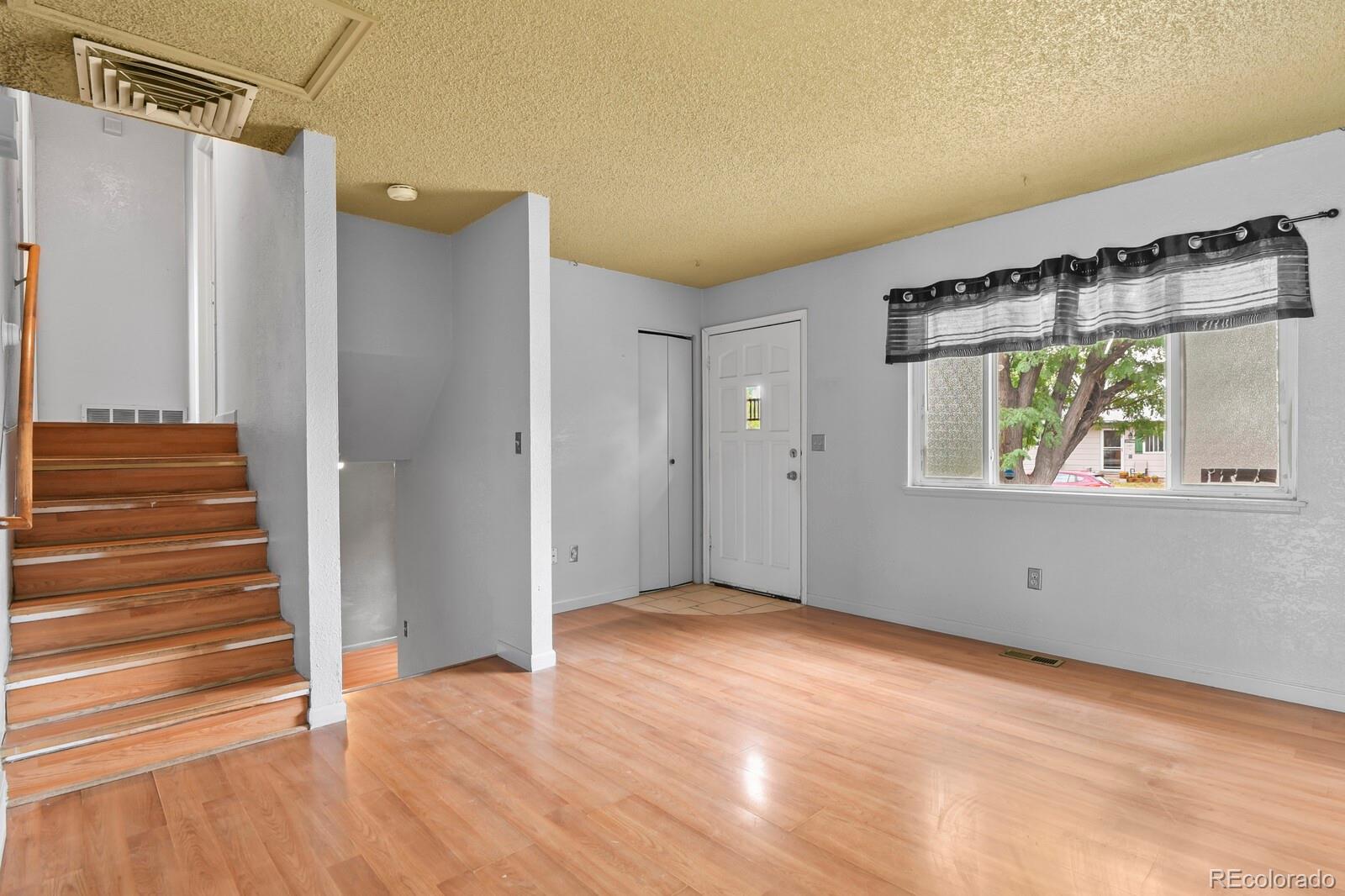 4th image of 15977 E 17Th Pl, Aurora, CO 80011 | MLS# 6243335