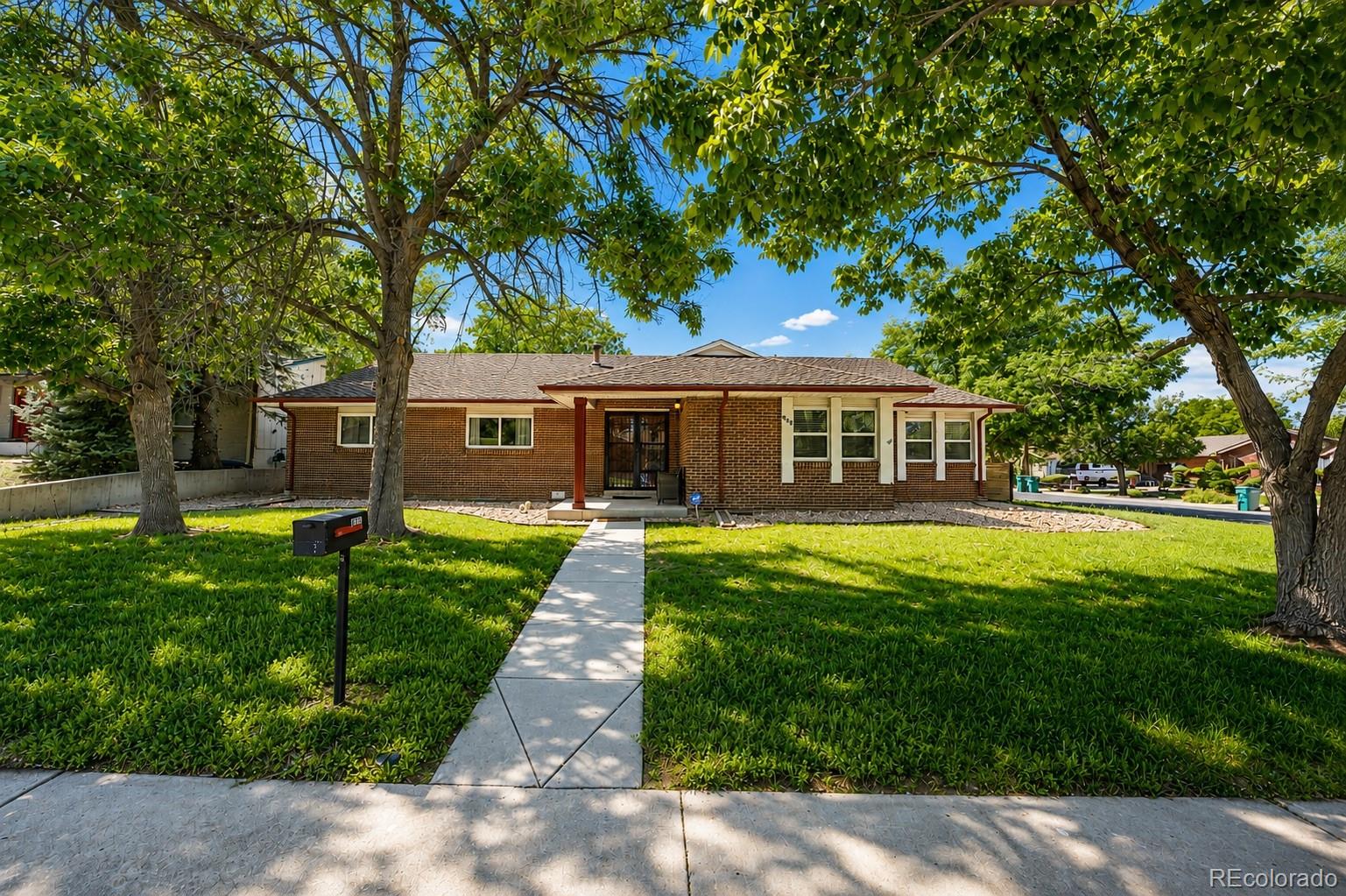 1st image of 205 S Tucson Cir, Aurora, CO 80012 | MLS# 2539068