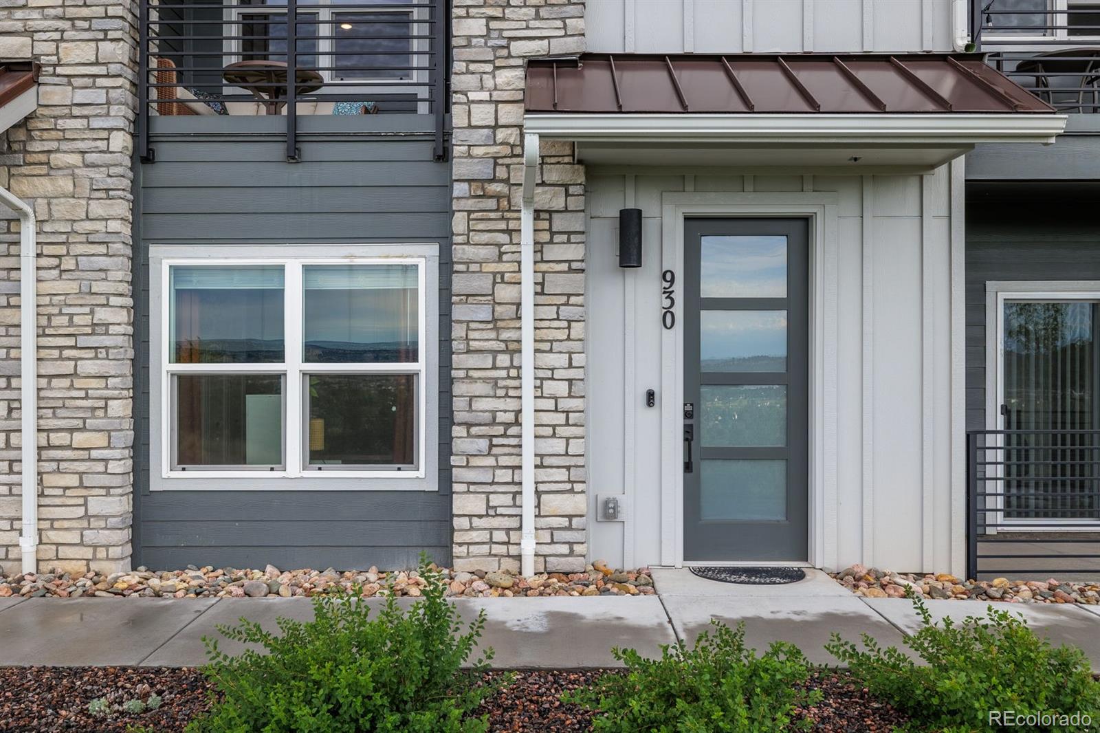 2nd image of 930 Hook Grv, Colorado Springs, CO 80907 | MLS# 2026644