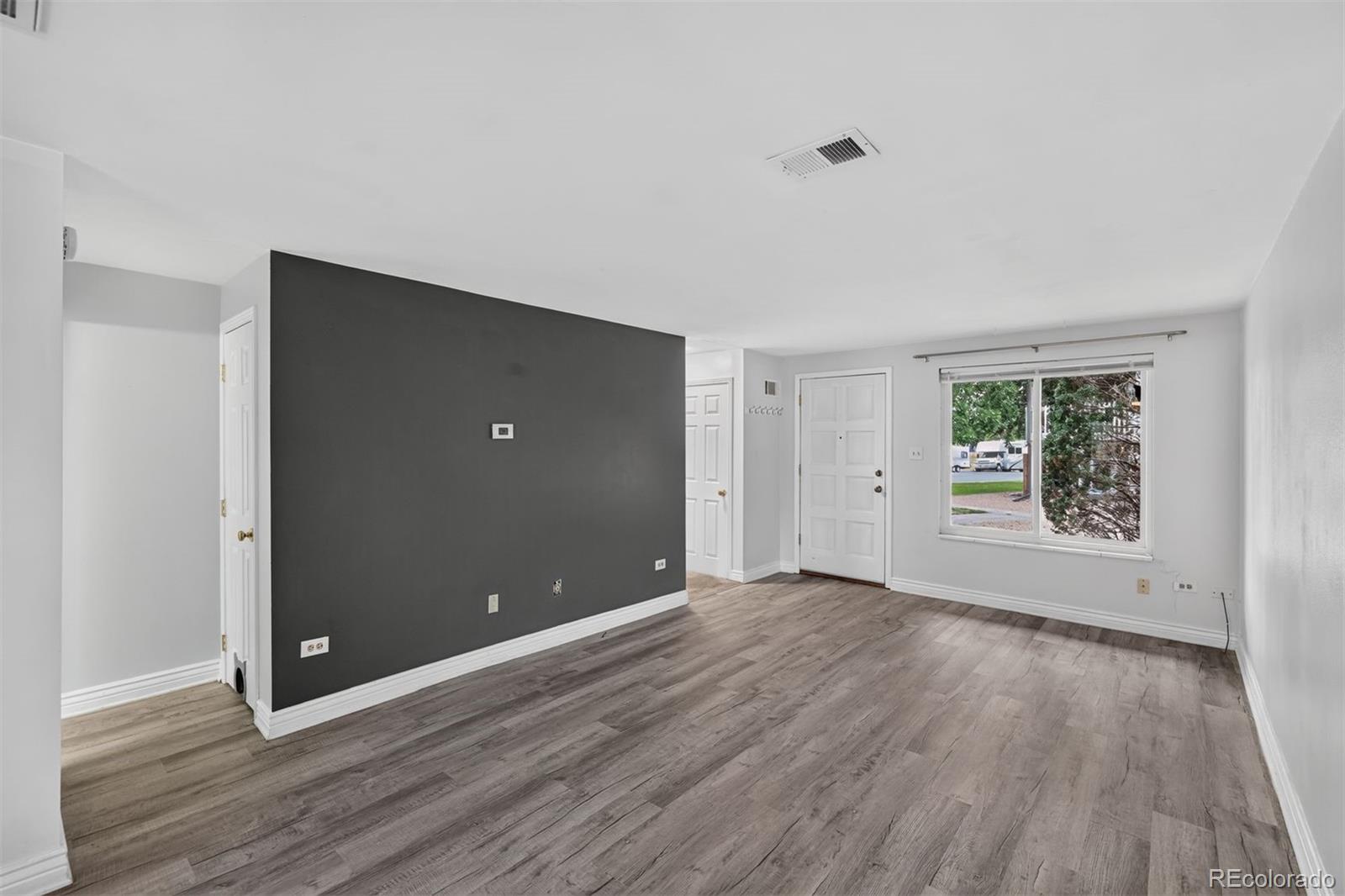 3rd image of 1536 S Pierson St, Lakewood, CO 80232