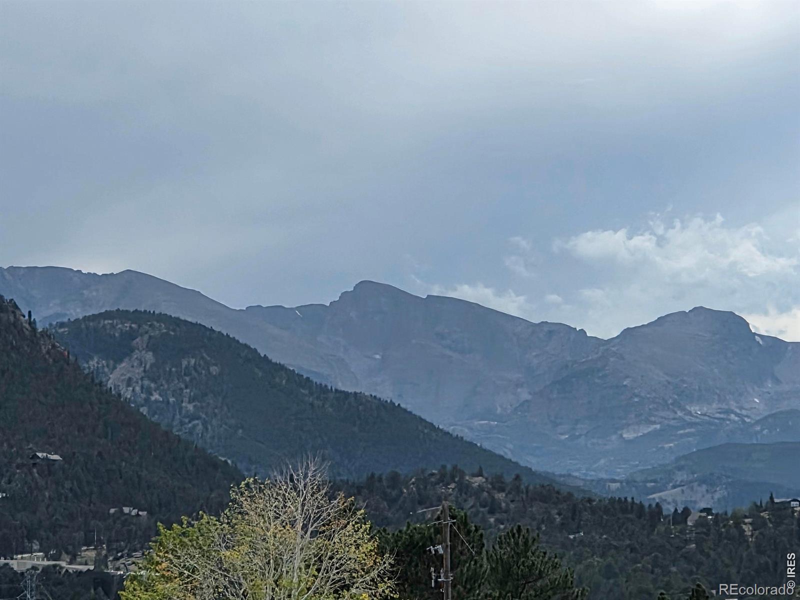 4th image of 1442 Raven Cir, Estes Park, CO 80517 | MLS# IR1067246