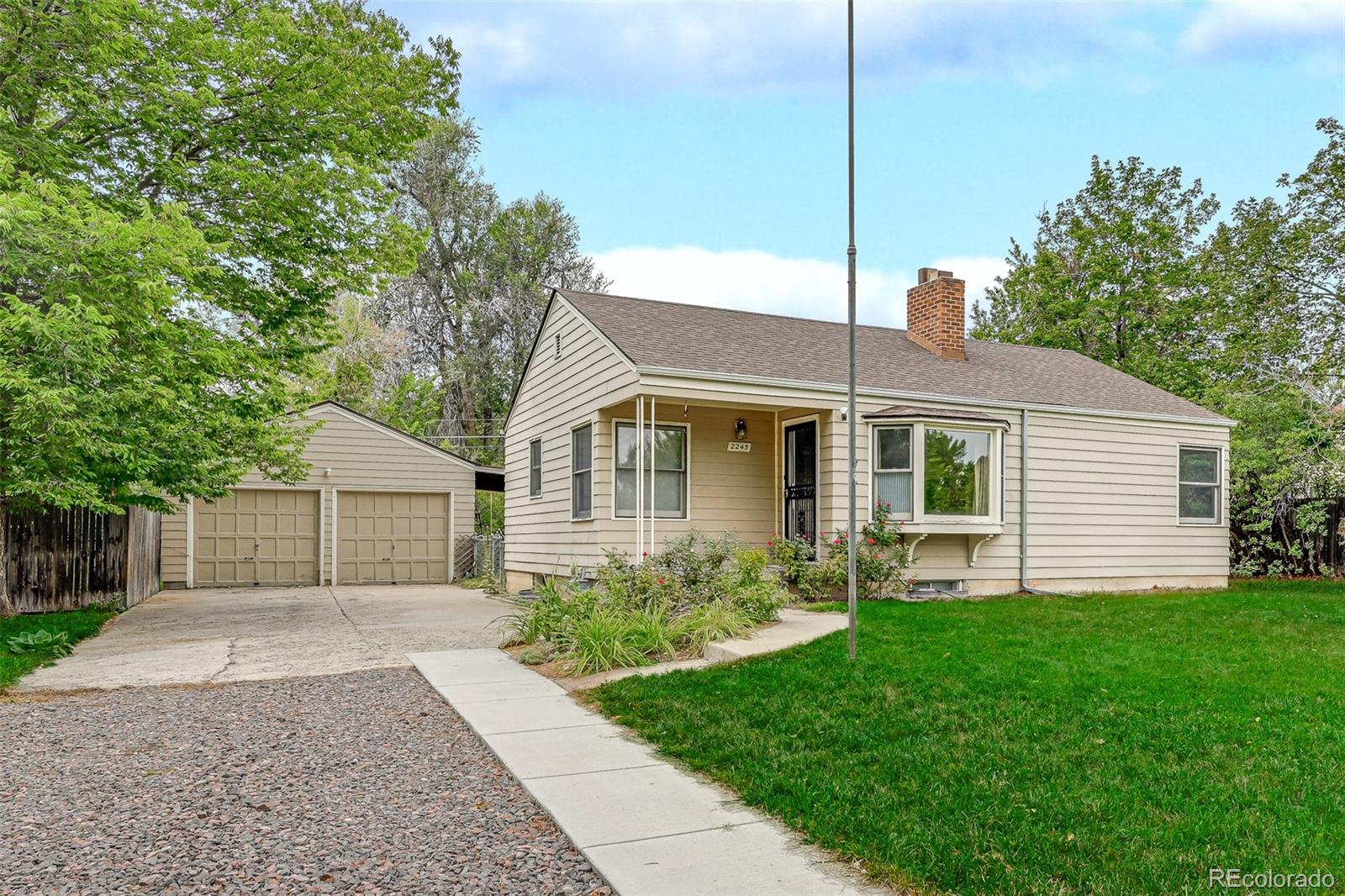 Photo 1 of Single family home for sale at 2245 Bell Ct, Lakewood, CO 80215 | MLS# 9831164 | Listing updated on 2026-09-02