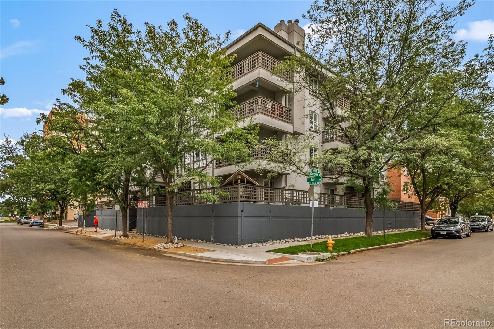 3rd image of 1000 E 1St Ave #402, Denver, CO 80218 | MLS# 5353552