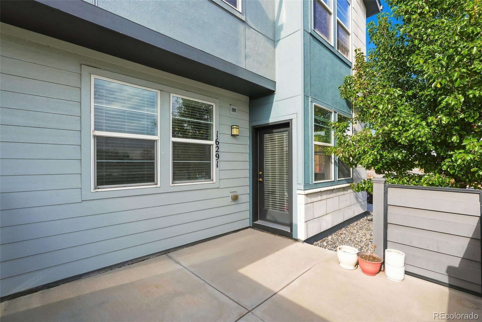 3rd image of 16291 Bolling Dr, Denver, CO 80239 | MLS# 3322447