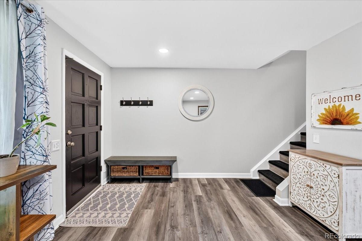 Photo 4 of Townhouse for sale at 7725 W Glasgow Pl, Littleton, CO 80128 | MLS# 2611489 | Listing updated on 2026-09-02