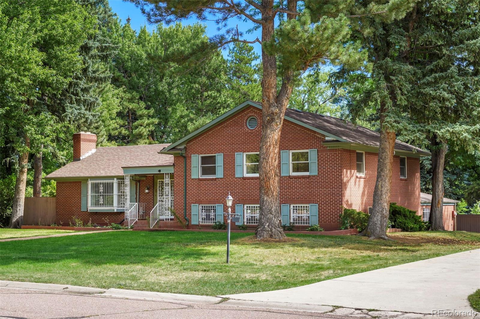 1st image of 29 Briarwood Pl, Colorado Springs, CO 80906 | MLS# 9474121