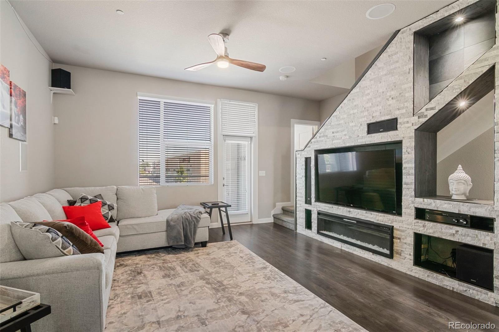 Photo 3 of Townhouse for sale at 6972 W Alaska Dr, Lakewood, CO 80226 | MLS# 8332448 | Listing updated on 2026-09-01
