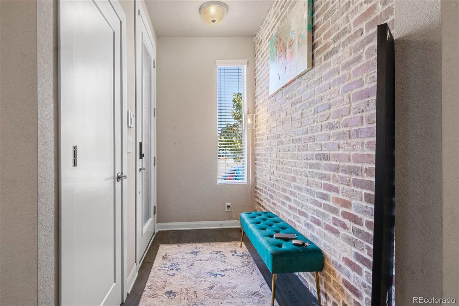 Photo 5 of Townhouse for sale at 6972 W Alaska Dr, Lakewood, CO 80226 | MLS# 8332448 | Listing updated on 2026-09-01
