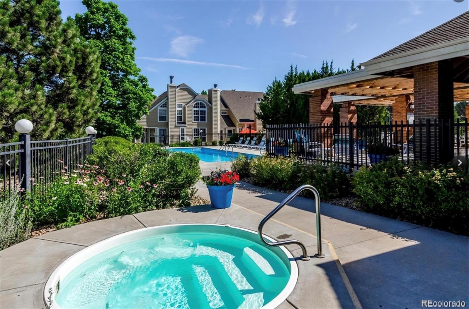 Listing Photo 5 - Condo for sale in building located at 5868 W Asbury Pl, Lakewood, CO 80227