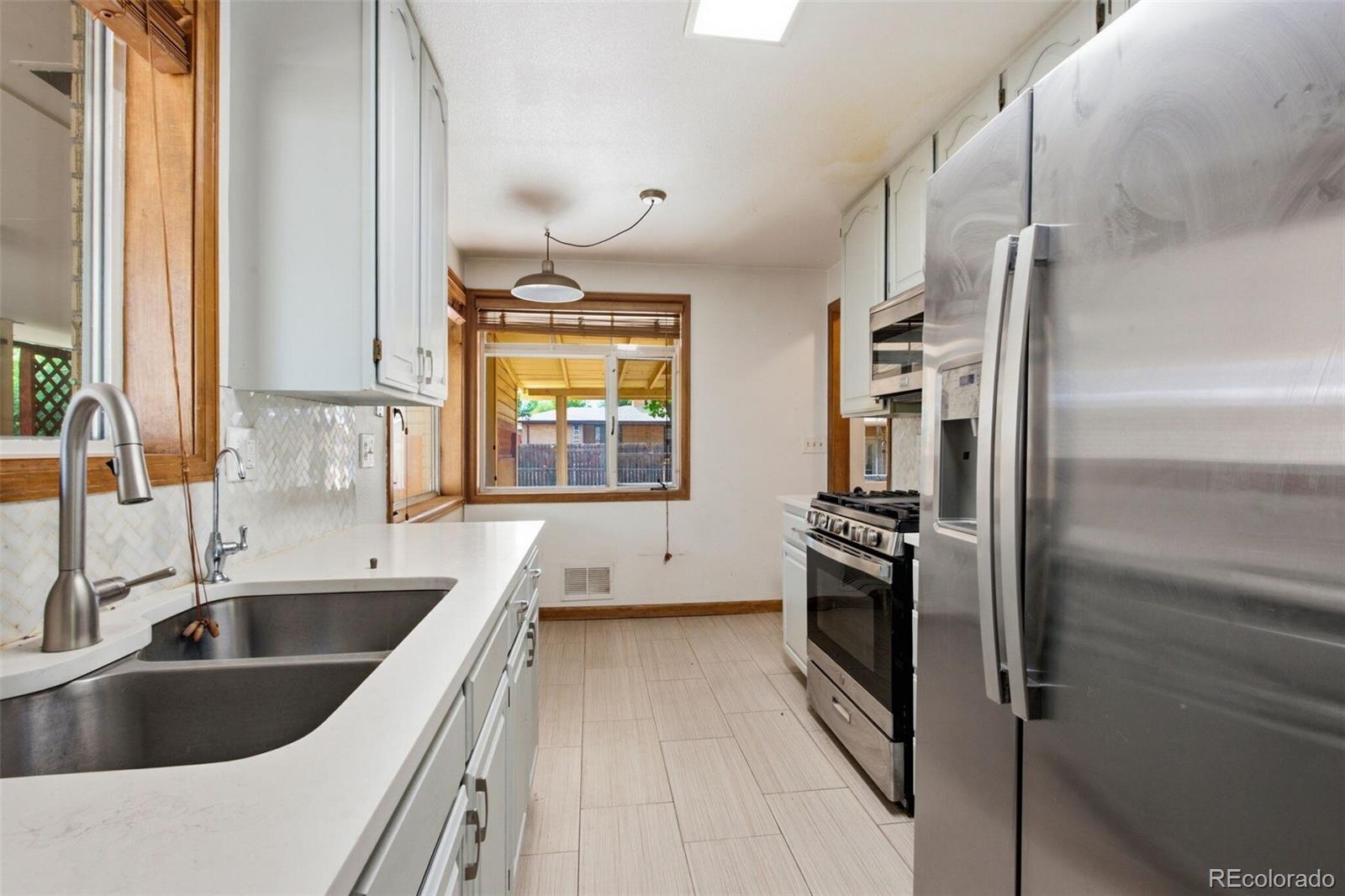 Photo 5 of Single family home for sale at 421 S Marshall St, Lakewood, CO 80226 | MLS# 8238504 | Listing updated on 2026-09-02