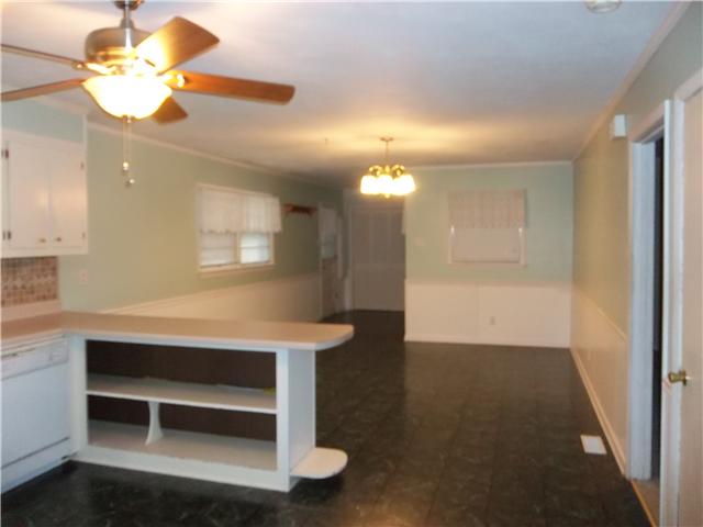 Homes for sale in Hopkinsville, KY | 135 Donna Dr, Hopkinsville, KY 42240 | MLS# 1434379